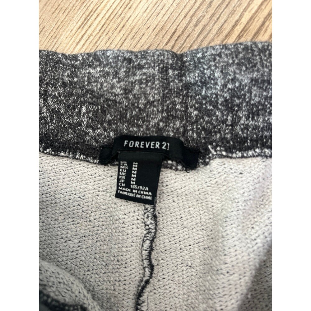 Pants - Picture 2 of 4